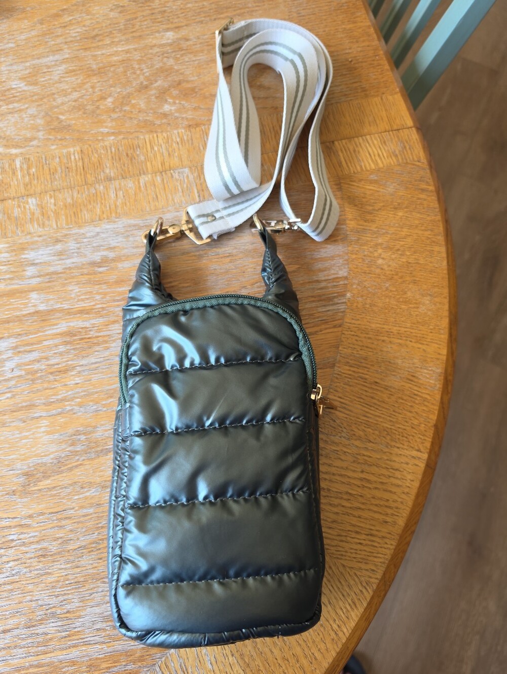 WanderFull Hydrobag Quilted Water Bottle Holder Sling Crossbody Olive Green